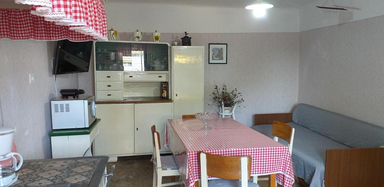 Rural Apartment Carolina Zrenj Luaran gambar