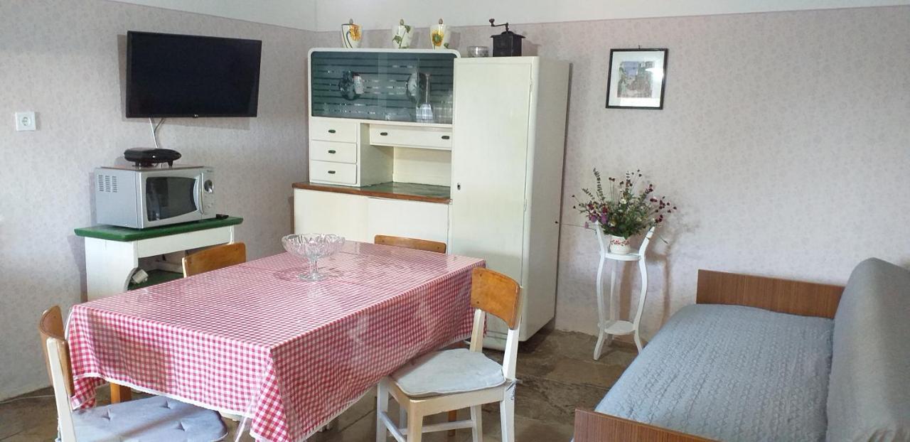 Rural Apartment Carolina Zrenj Luaran gambar