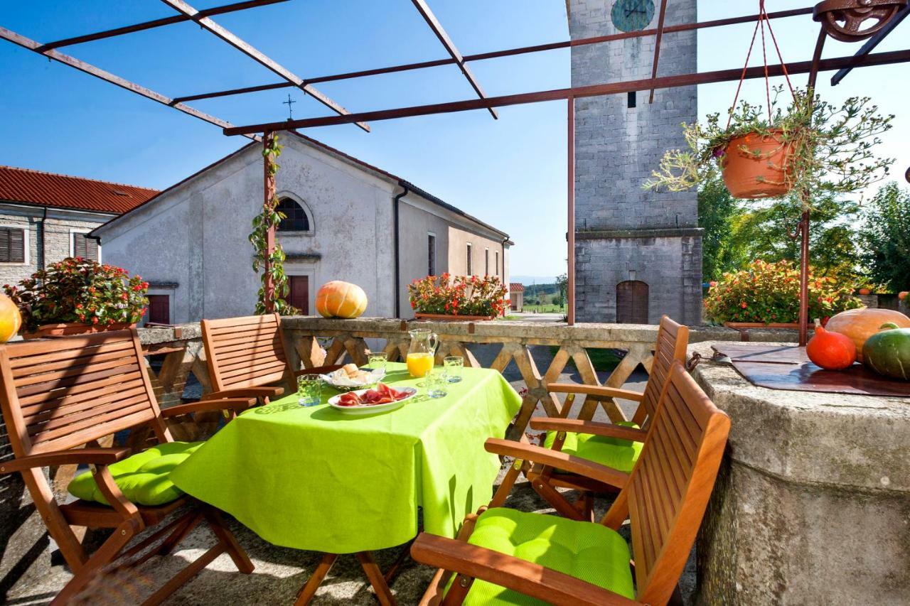Rural Apartment Carolina Zrenj Luaran gambar