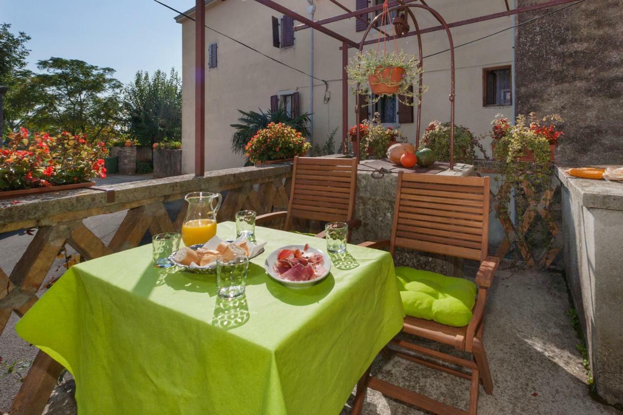 Rural Apartment Carolina Zrenj Luaran gambar