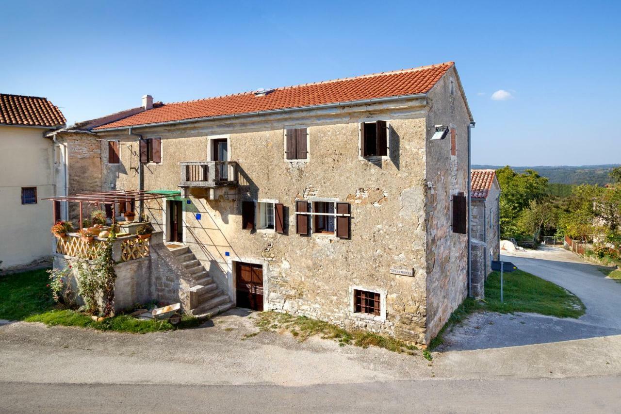 Rural Apartment Carolina Zrenj Luaran gambar